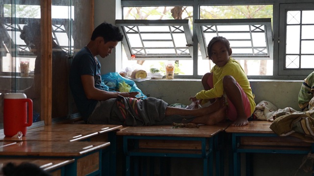 Bão suy yếu, Cần Giờ, Côn Đảo vẫn bình yên - 7 Dù bão không trực tiếp vào TPHCM, nhưng để an toàn, chính quyền Cần Giờ vẫn yêu cầu người dân ở lại các điểm trú bão