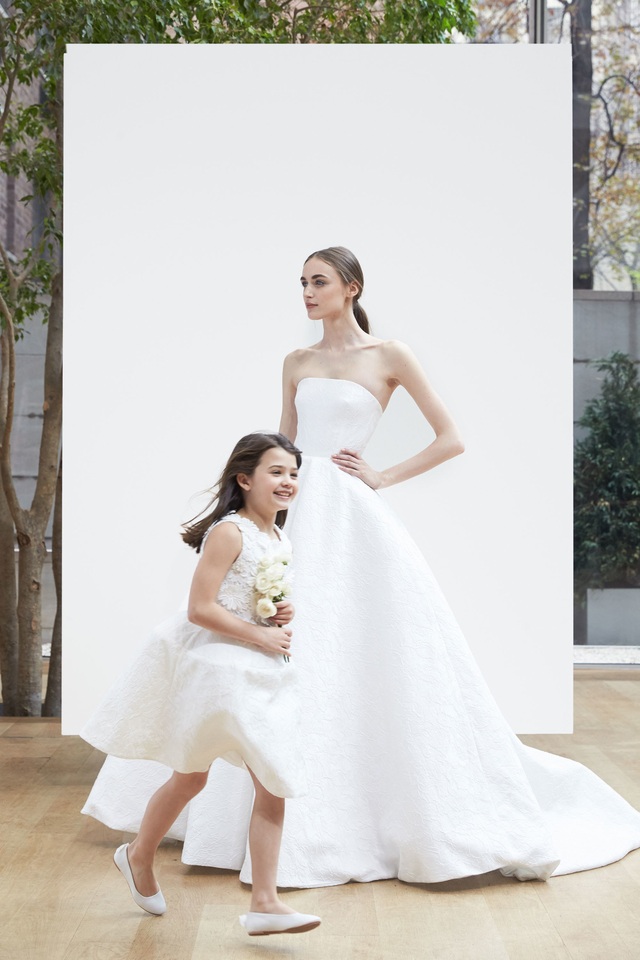 Bộ sưu tập váy cưới tuyệt đẹp của Oscar De La Renta - 20 Bộ sưu tập váy cưới tuyệt đẹp của Oscar De La Renta - 20