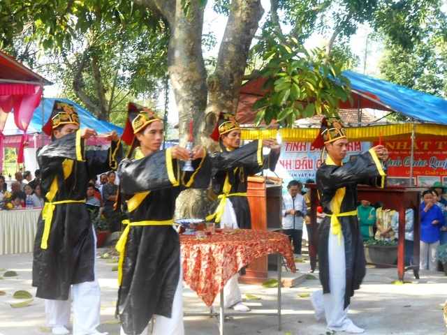 Quảng Nam: Tưng bừng khai hội dinh Bà Chiêm Sơn - 3 Quảng Nam: Tưng bừng khai hội dinh Bà Chiêm Sơn - 3