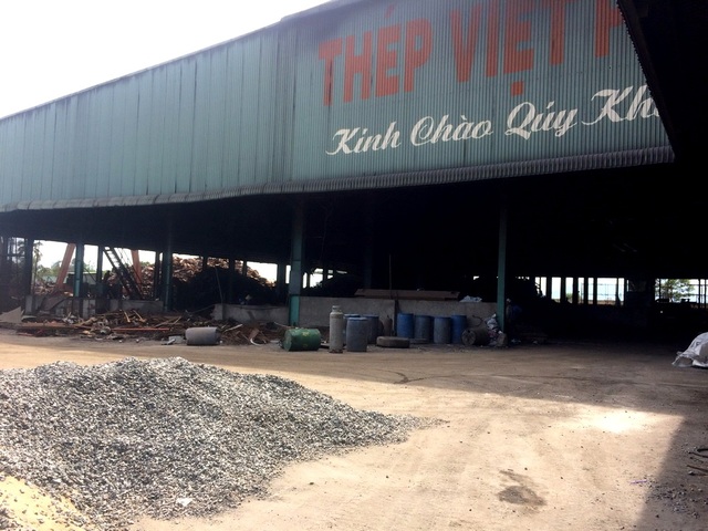 Dân lại chặn nhà máy thép gây ô nhiễm - 3 Hiện nhà máy thép vẫn đang hoạt động bình thường