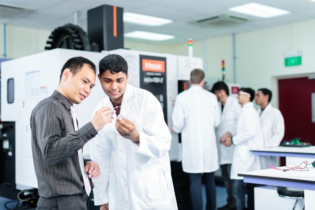 Du học Singapore : Ngành kỹ sư - một nghề kỹ thuật nhiều màu sắc - 3 Du học Singapore : Ngành kỹ sư - một nghề kỹ thuật nhiều màu sắc - 3