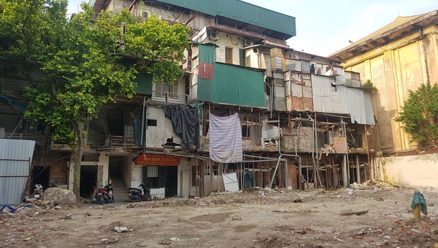 Hộ dân cuối cùng tại “khu đất vàng” Lý Thường Kiệt giao mặt bằng sát giờ cưỡng chế - 1 Từ năm 2011, UBND TP Hà Nội đã chấp thuận đầu tư Dự án xây dựng lại khu tập thể 30A Lý Thường Kiệt