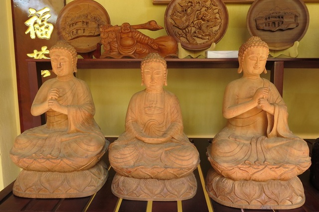 Nhiều hoạt động thú vị trong giỗ Tổ nghề Mộc ở Hội An - 2
Sản phẩm của làng Mộc Kim Bồng có hàng trăm năm tuổi ở Hội An (Quảng Nam)