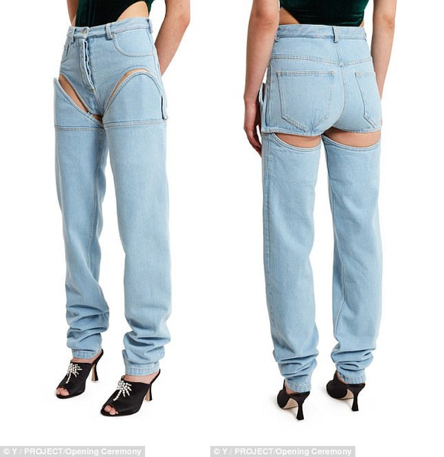 Thiết kế quái dị, quần jeans “kép” vẫn cháy hàng - 5 Hai nửa quần được gắn với nhau bằng những khóa móc, dù vậy, cho dù đang mặc ở dạng quần dài, chân người mặc cũng vẫn sẽ luôn bị lộ một chút.