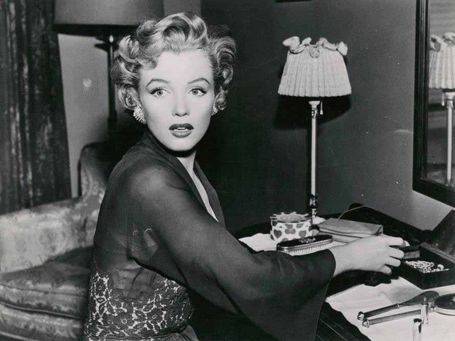 Ảnh hiếm chụp Marilyn Monroe năm lên 4 tuổi - 12 Những vai diễn đầu đời