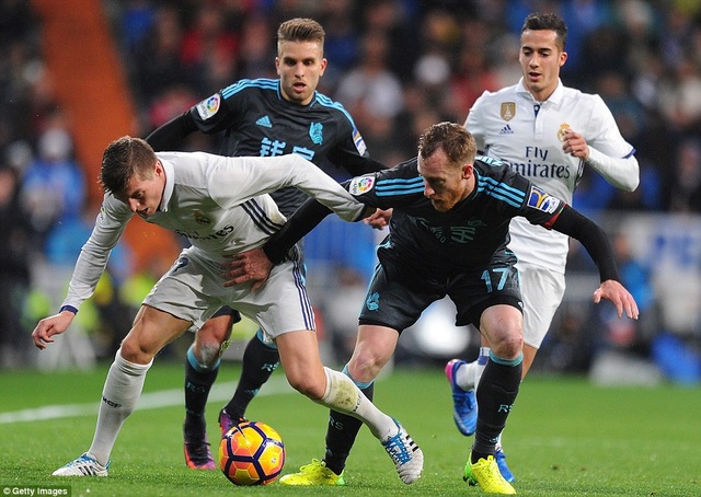 C.Ronaldo lập công, Real Madrid thắng đậm Sociedad - 4
Real Madrid tiếp tục độc tôn ở ngôi đầu bảng La Liga