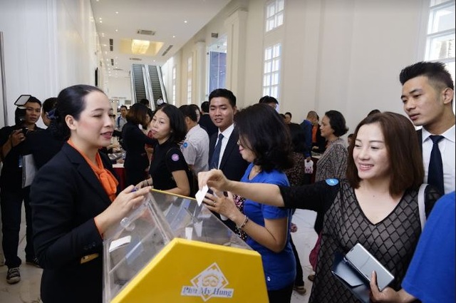 Giải bài toán tài chính cho gia đình trẻ mua nhà - 1 Khách hàng trẻ tham gia các đợt công bố mua dự án Saigon South Residences của Phú Mỹ Hưng chiếm tỷ lệ cao