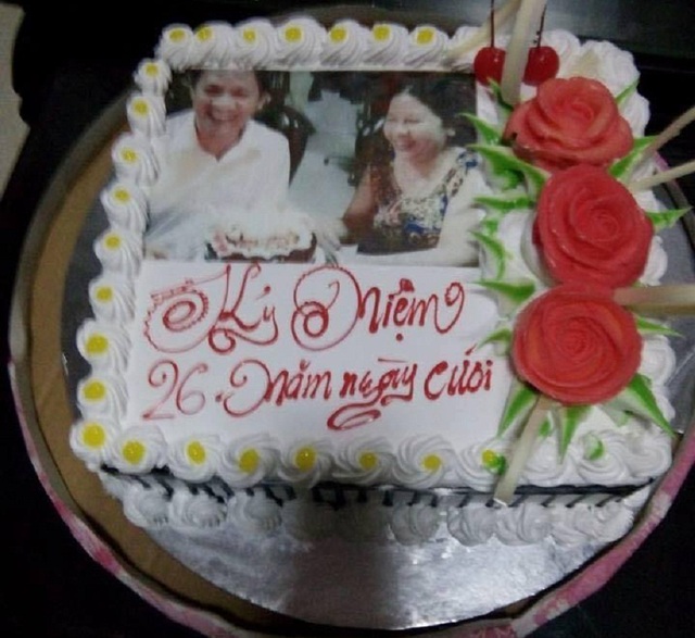 Tình yêu đẹp của hai vợ chồng U60 khiến dân mạng ngưỡng mộ - 3 Vượt qua cơn bạo bệnh, hàng năm cặp đôi đều tổ chức kỷ niệm ngày cưới