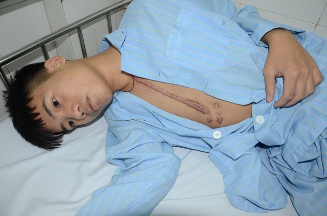 Em Lò Văn Trường đã đầu hàng số phận! - 1 Em Lò Văn Trường, 18 tuổi, đã trải qua 2 lần phẫu thuật tim