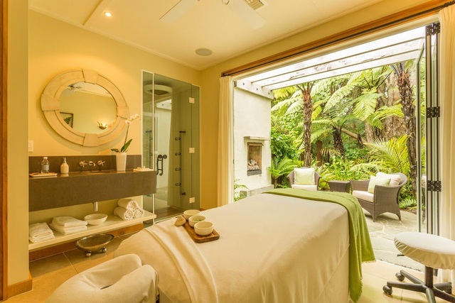 Trải nghiệm tour du lịch dành cho giới nhà giàu: 9 ngày giá hơn 1 tỷ đồng - 3 Đây là sân golf 18 lỗ do David Harman thiết kế, nằm trong Top 100 sân golf ấn tượng nhất thế giới.