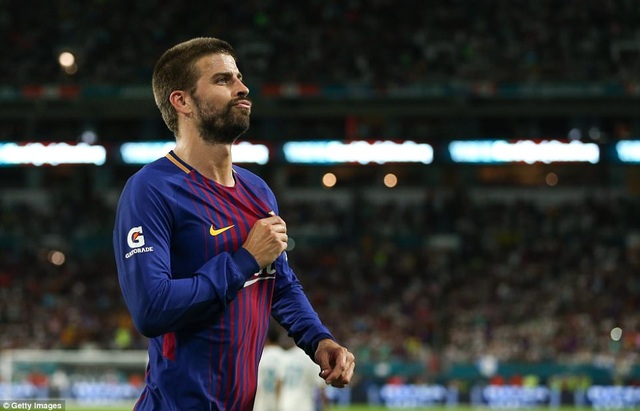 Những khoảnh khắc đáng nhớ ở đại chiến Barcelona-Real Madrid tại Mỹ - 1
Người hùng Pique với bàn thắng ấn định tỷ số 3-2 ở phút 50