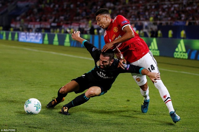 Những khoảnh khắc ấn tượng trong ngày Real Madrid áp đảo toàn diện MU - 12
Trận đấu diễn ra khá căng thẳng và hấp dẫn