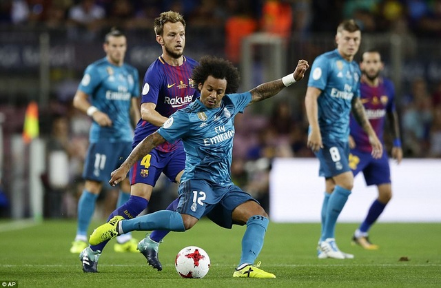 Những khoảnh khắc ấn tượng ở đại chiến Barcelona-Real Madrid tại Nou Camp - 11
Marcelona chơi đầy năng nổ ở trận đấu này