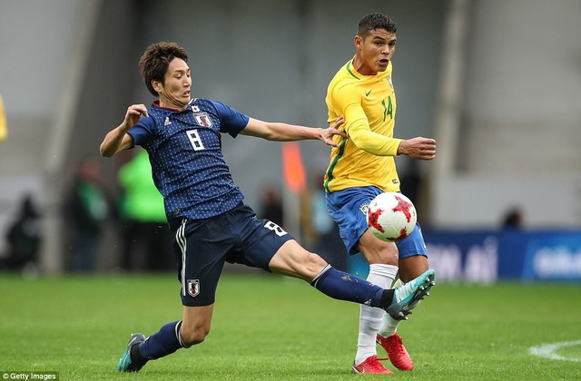 Brazil 3-1 Nhật Bản: Neymar lập công - 20
Genki Haraguchi (8) là người chơi năng nổ nhất bên phía Nhật Bản