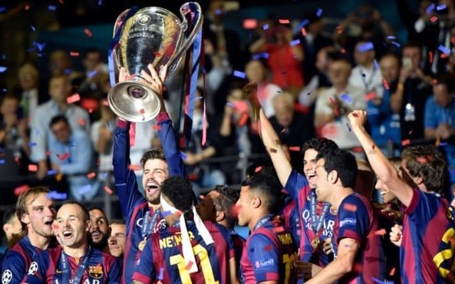 Ai đoạt nhiều danh hiệu cùng các CLB hơn Ibrahimovic? - 5
6. Gerard Pique (26 danh hiệu): Premier League: 2007-08; FA Community Shield: 2007; Champions League: 2007-08, 2008-09, 2010-11, 2014-15; La Liga: 2008-09, 2009-10, 2010-11, 2012-13, 2014-15, 2015-16; Cúp Nhà vua Tây Ban Nha: 2008-09, 2011-12, 2014-15, 2015-16; Siêu cúp Tây Ban Nha: 2009, 2010, 2011, 2013; UEFA Super Cup: 2009, 2011, 2015; Club World Cup: 2009, 2011, 2015.