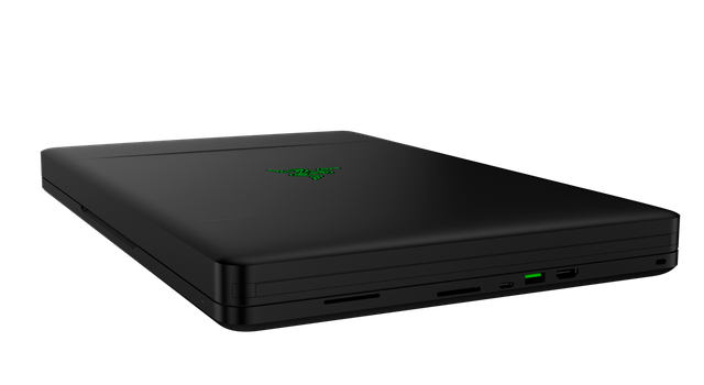 Cận cảnh laptop "3 màn hình" độc đáo tại CES 2017 - 6 Kích thước của máy khá dày và trọng lượng cũng lớn vì có đến 3 màn hình gấp gọn bên trong