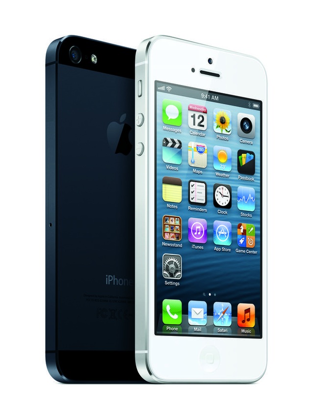 Tháng 9/2012, Apple cho ra mắt iPhone 5 như một sản phẩm đầu tay của CEO Tim Cook với mặt kính phía sau được thay thế bằng kim loại, tăng kích thước từ 3,5-inch lên 4-inch và sự xuất hiện của cổng sạc Lightning. Đây cũng là chiếc iPhone đầu tiên hỗ trợ công nghệ LTE.