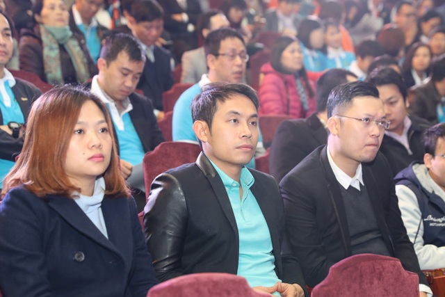 Hệ đào tạo cử nhân khoa học tài năng: Bệ phóng của những tài năng - 2
Cựu sinh viên hệ cử nhân tài năng về dự buổi lễ