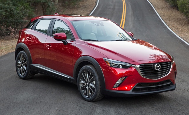 Những mẫu SUV và crossover an toàn nhất năm 2017 - 10
Mazda CX-3 2017 vẫn được trang bị động cơ xăng SkyActiv-G 4 xy-lanh, phun nhiên liệu trực tiếp, dung tích 2.0L, cho công suất tối đa 154 mã lực tại vòng tua 6.000 vòng/phút và mô-men xoắn cực đại 204 Nm tại 2.800 vòng/phút.