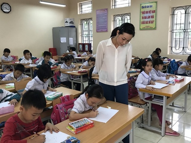 3 điểm nhấn quan trọng trong Dự thảo sửa đổi Luật Giáo dục - 1 Tăng lương cho giáo viên là một trong những điểm nhấn quan trọng nhất bởi vấn đề này đã đề cập từ lâu (ảnh minh họa).