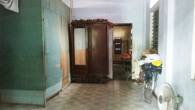 Thương tâm chàng trai không có cha mẹ nguy kịch vì viêm màng não - 2
Ngôi nhà không còn gì của ông nội em Dũng