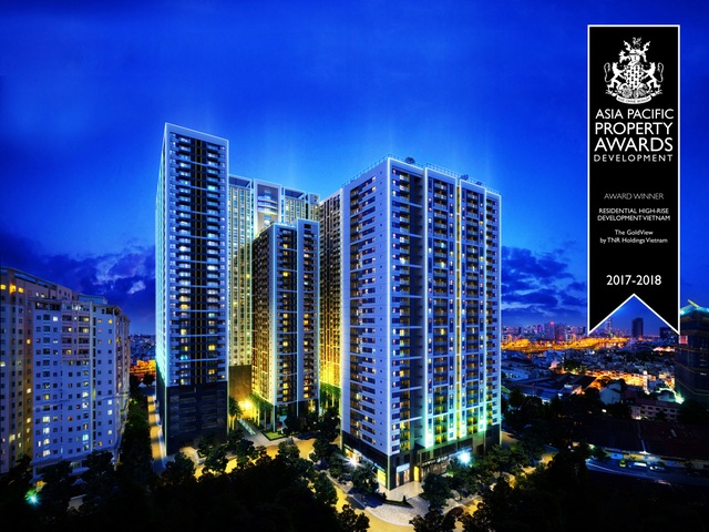 TNR Holdings: Không tồn tại khó khăn và thuận lợi, mà chỉ có cơ hội và quyết tâm - 2
Với vị trí “vàng”, thiết kế độc đáo cùng với hệ thống tiện ích đẳng cấp, The GoldView hoàn toàn chinh phục hội đồng giám khảo quốc tế và được bình chọn là “Dự án căn hộ cao cấp tiêu biểu tại Việt Nam” của hệ thống giải thưởng IPA