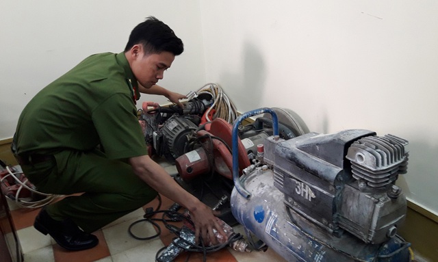 Bắt nhóm chuyên “chôm” đồ tại các công trình xây dựng - 3 Tang vật cơ quan công an thu giữ