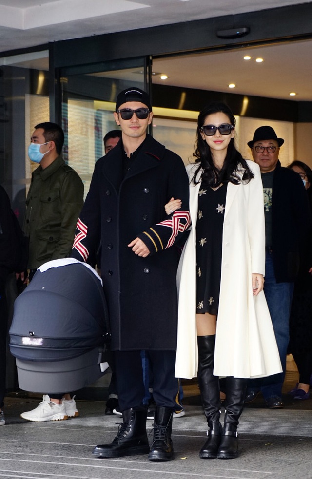 Angelababy xinh đẹp, quyến rũ chỉ sau vài ngày sinh con trai đầu lòng - 4
Nữ diễn viên xinh đẹp sính con vào ngày 17/1/2017 tại một bệnh viện ở Hồng Kông.