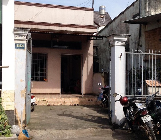 Nghi án chồng sát hại vợ lúc nửa đêm - 1 Ngôi nhà nơi xảy ra vụ việc