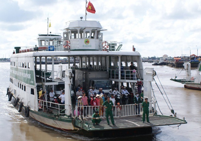 TPHCM: Bố trí phà riêng ưu tiên chở đề và bài thi - 1 Huyện Cần Giờ kết nối với thành phố bằng phà Bình Khánh, để phục vụ tốt nhất cho kỳ thi THPT quốc gia, TPHCM sẽ ưu tiên vận chuyển đề và bài thi bằng phà riêng đến điểm thi (ảnh internet)