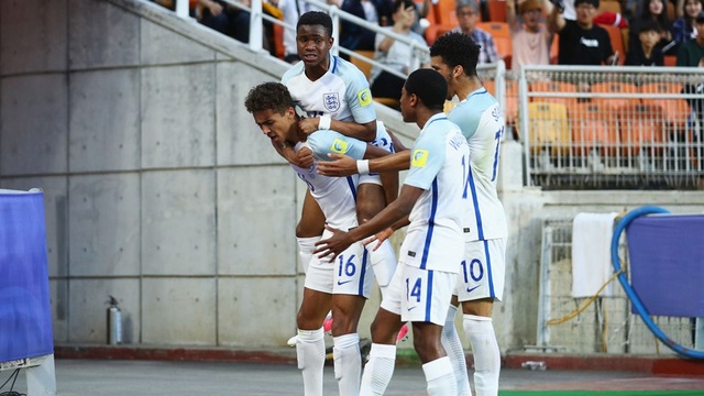Đánh bại U20 Venezuela, U20 Anh vô địch World Cup U20 2017 - 5
U20 Anh dẫn 1-0 sau khi kết thúc hiệp 1