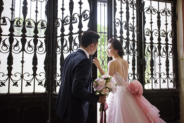Ảnh cưới lãng mạn của cặp đôi Việt kiều ở lâu đài cộng hoà Séc - 14 Ảnh cưới lãng mạn của cặp đôi Việt kiều ở lâu đài cộng hoà Séc - 14
