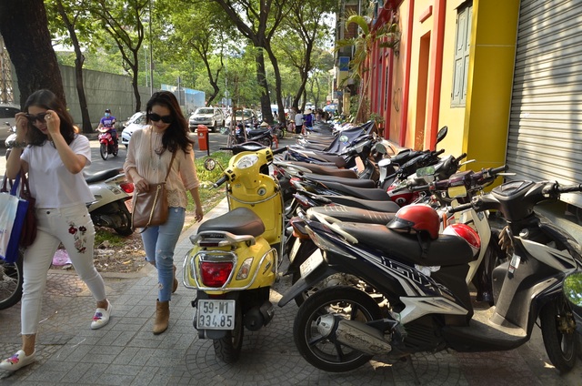 24 bãi giữ xe bị ông Đoàn Ngọc Hải "xoá sổ": Còn 48 tiếng để tự khắc phục - 7
Điểm giữ xe số 98 Nam Kỳ Khởi Nghĩa, phường Bến Nghé