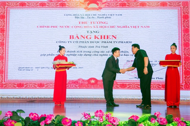 TV.Pharm - Dược Trà Vinh nhận bằng khen của Thủ tướng Chính phủ - 1
TV.Pharm - Dược Trà Vinh đã vinh dự nhận bằng khen của Thủ tướng Chính phủ.