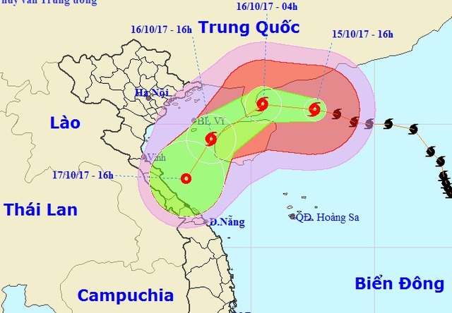 Bão số 11 suy yếu thành áp thấp nhiệt đới trước khi vào đất liền - 1 Vị trí và hướng di chuyển của bão số 11 (Ảnh: NCHMF).