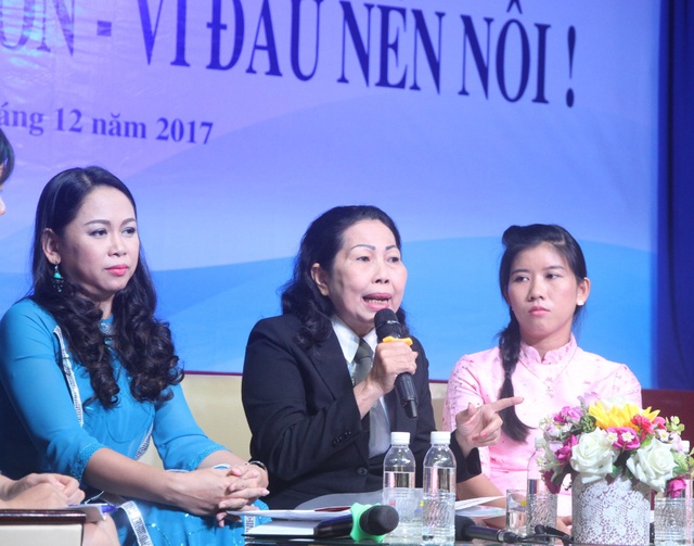 Vụ bảo mẫu bạo hành trẻ kinh hoàng: Dùng hung khí bạo hành trẻ em? - 1
Luật sư Trần Thị Ngọc Nữ cho biết Hội Bảo vệ Quyền trẻ em TPHCM sẽ đề xuất tình tiết tăng nặng là dùng hung khí hăm dọa, bạo hành trẻ em trong vụ Mầm Xanh.