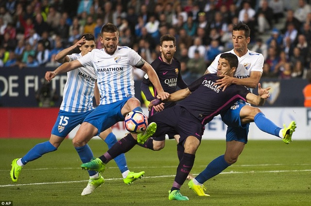 Nhìn lại thất bại ê chề của Barcelona tại La Rosaleda - 13
Barcelona mới có được 69 điểm và kém đội đầu bảng Real Madrid 3 điểm