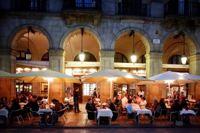 Hà Nội là thành phố ẩm thực tuyệt vời hàng đầu thế giới - 11 Barcelona, Tây Ban Nha