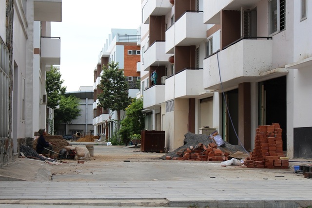 Cấp phép dự án: Doanh nghiệp địa ốc "than" 9 năm chưa xong thủ tục - 2 Việc cấp phép cho các dự án địa ốc vẫn còn khá nhiêu khê