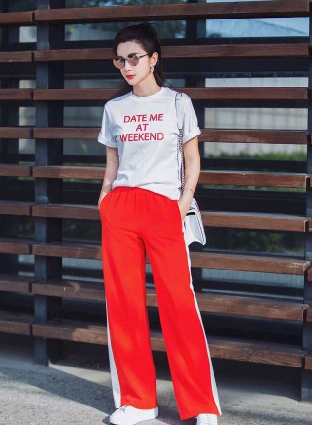 Hò hẹn với đại gia kém 15 tuổi, Lý Băng Băng ngày càng trẻ đẹp - 6
Thật khó tin, Lý Băng Băng đã 44 tuổi khi xem những bức ảnh này!