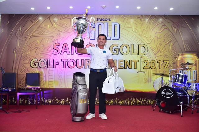 Sôi động giải "Saigon Gold Golf Tournament 2017" - 2
Sabeco đã tạo ra một sân chơi đầy hứng khởi cho các gôn thủ cuối tuần