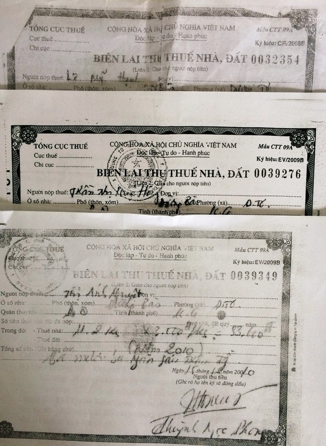 Kiên Giang: 18 hộ dân ở Phú Quốc bất ngờ bị giải tỏa "trắng"! - 5 Những biên lai đóng thuế năm 2007 - 2010 của nhiều hộ dân còn giữ lại, tuy nhiên bà con đều bị thu hồi đất và giải tỏa trắng