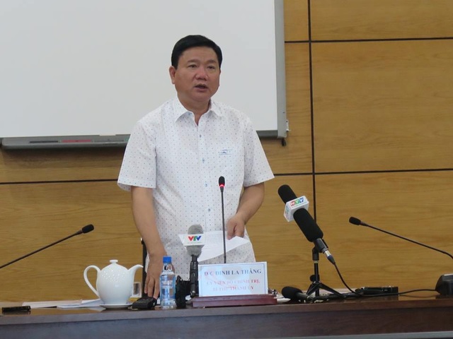 Ông Đinh La Thăng trong buổi làm việc với Sở GD-ĐT TPHCM