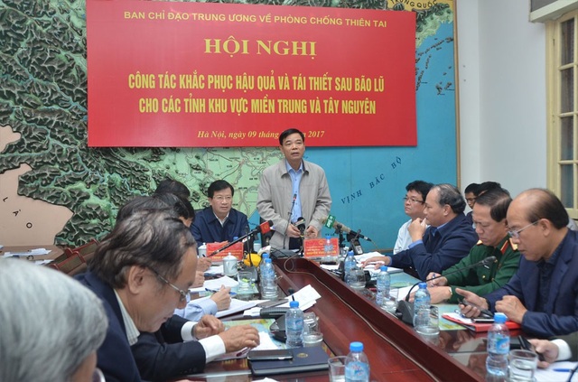 Đề phòng hàng nghìn “quả bom nước” ở miền Trung - 1 Bộ trưởng Nguyễn Xuân Cường lưu ý về an toàn các hồ thủy lợi tại khu vực miền Trung.