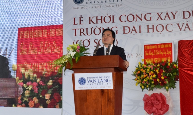 Phó Thủ tướng Vương Đình Huệ: Tiếp tục sửa đổi, bổ sung luật Giáo dục ĐH - 2 Bộ trưởng Bộ GD-ĐT Phùng Xuân Nhạ cho rằng muốn phát triển, không cách nào khác các trường cần phải định hướng và xây dựng hướng đi riêng cho mình