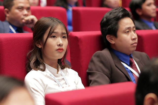Những bóng hồng xinh đẹp tại Đại hội Đoàn toàn quốc lần thứ XI - 10 Những bóng hồng xinh đẹp tại Đại hội Đoàn toàn quốc lần thứ XI - 10