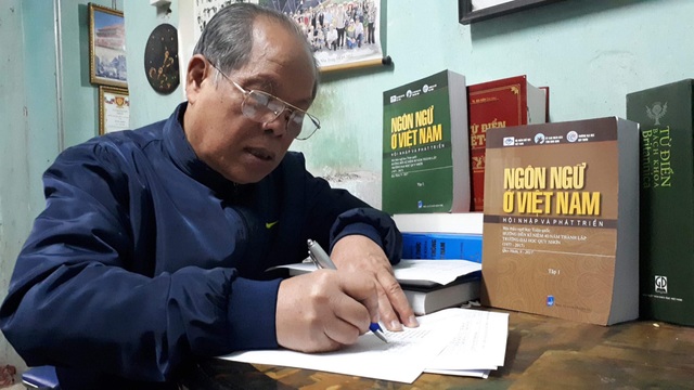 PGS.TS Bùi Hiền: “Người thân lo tôi đột quỵ nhưng tôi có áo giáp chống… gạch đá” - 2
PGS. TS Bùi Hiền khẳng định, ông không bị tổn thương tâm lý khi bị dư luận ném đá gay gắt.