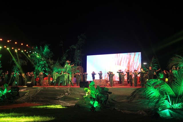 Giao lưu nghệ thuật “Quảng Trị - Ký ức những dòng sông” - 9 Giao lưu nghệ thuật “Quảng Trị - Ký ức những dòng sông” - 9