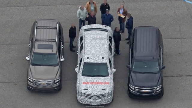 Limousine bọc thép của ông Trump dài hơn cả SUV cỡ lớn - 8