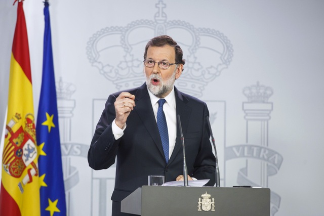 Tây Ban Nha giải tán chính quyền Catalonia - 1
Thủ tướng Tây Ban Nha Mariano Rajoy (Ảnh: Reuters)
